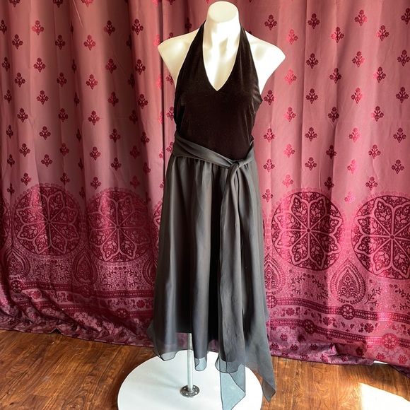 VTG Nineties Velvet Halter Dress Size Eight With Sash - Picture 1 of 14